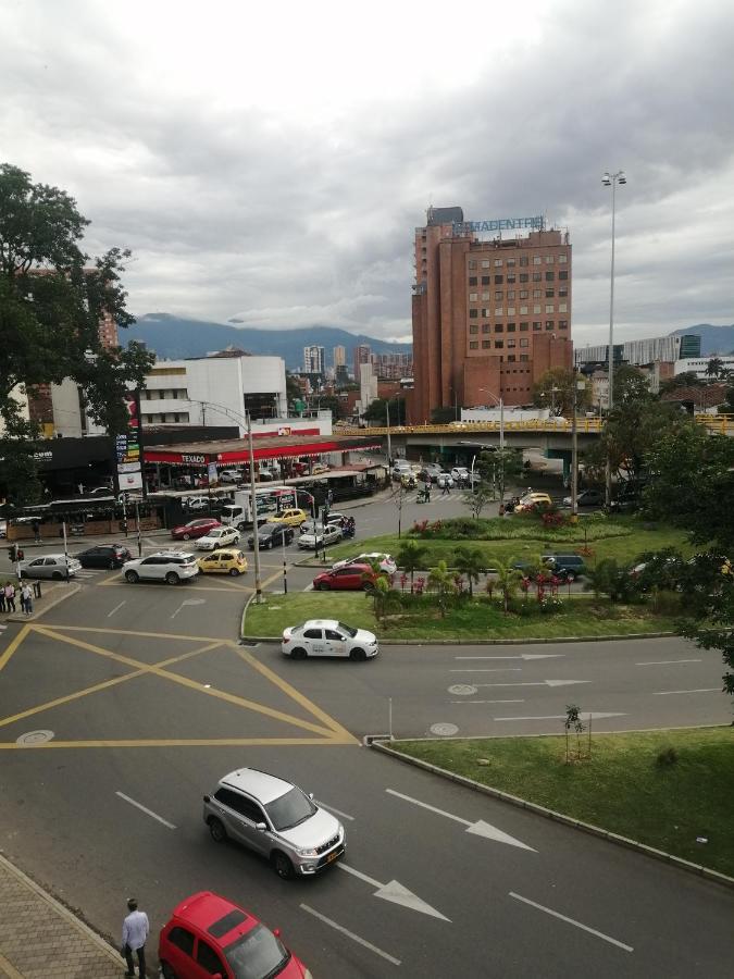San Diego Aparta Estudios Medellín Eksteriør billede